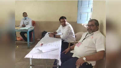 Kolhapur District Bank Election: चर्चा तर होणारच! राजू शेट्टी चक्क पोलिंग एजंटच्या भूमिकेत