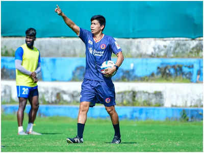 আত্মঘাতী গোলে জয়ের স্বপ্নভঙ্গ সত্ত্বেও লড়াকু রেনেডির পাশেই সমর্থকরা