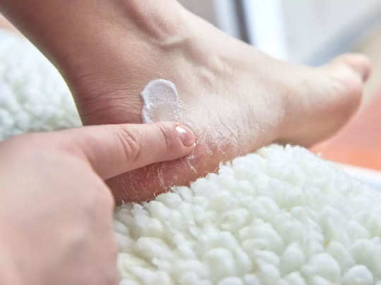 Tips For Soft Feet,உங்க கால் பாதங்கள் பஞ்சு மெத்தை மாதிரி ஆகணுமா? கவலைய  விடுங்க... இத ஃபாலோ பண்ணுங்க... - how to get soft feet with home remedies -  Samayam Tamil