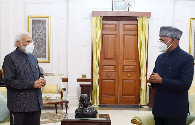 Prime Minister Narendra Modi meets President Ram Nath Kovid