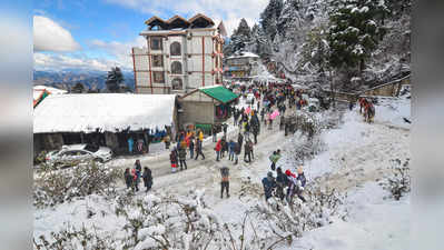 Himachal news: हिमाचल प्रदेश के शिमला, मनाली समेत कई इलाकों में 4 फीट तक बर्फबारी, 300 से ज्यादा सड़कें ब्लॉक, पर्यटक फंसे