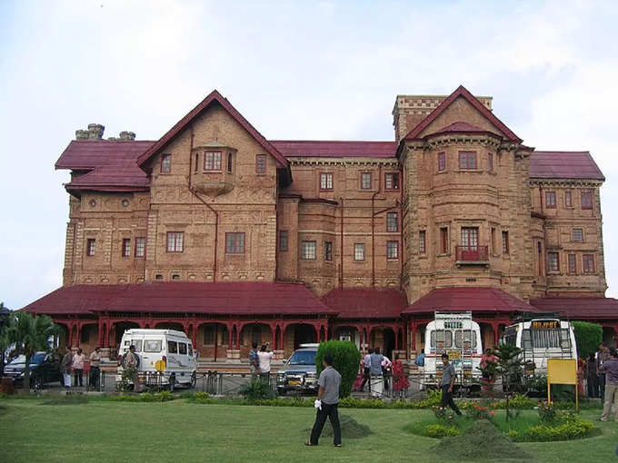 जम्मू तवी में अमर महल पैलेस - Amar Mahal Palace in Jammu Tavi in Hindi