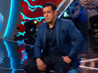 Bigg Boss 15 Live Update: सलमान खान ने अभिजीत बिचुकले को फटकारा, घर में आकर मारने की दी धमकी