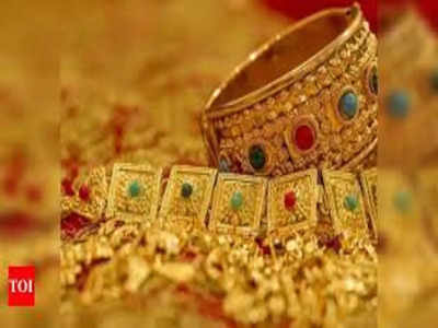 Gold Rates: బంగారం ధర వెలవెల.. ఆల్‌టైమ్ గరిష్టం నుంచి రూ.9 వేలు పతనం!