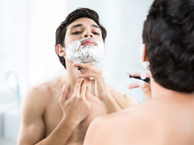 Skin care after shaving: शेविंग के बाद त्वचा दिखती है खुरदरी तो फेस पर लगाएं ये चीजें, मुलायम हो जाएगी आपकी स्किन