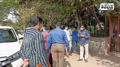 திருப்பத்தூர் நியாயவிலைக் கடைகளில் மாவட்ட ஆட்சியர் திடீர் ஆய்வு