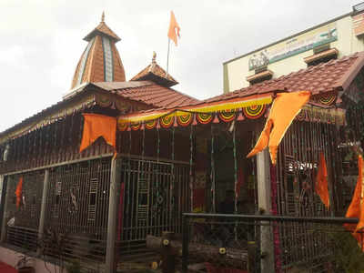 चक्क आईचेच स्मृती मंदिर उभारले; लातूरमधील तरुणाने घालून दिला नवा आदर्श