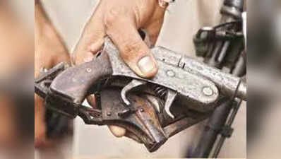 Muzaffarnagar news : उत्तर प्रदेश के मुजफ्फरनगर में अवैध हथियारों की फैक्टरी का भंडाफोड़