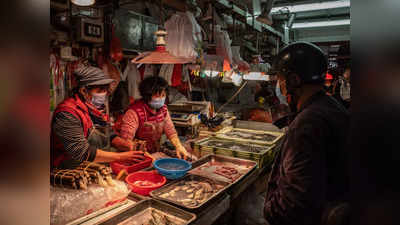 कोरोना लॉकडाउन में भूखे मार रहा चीन, खाना बचाने के लिए शाम को 3 बजे ही सो जाते हैं लोग