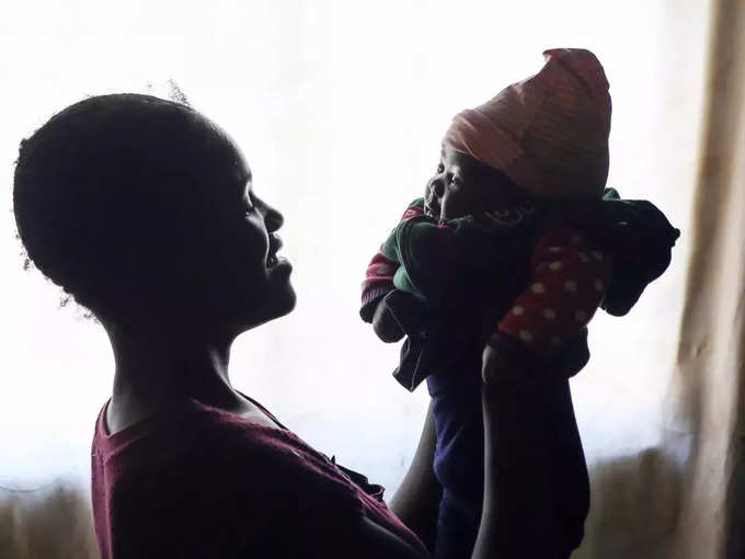 Pandemic Africa Zimbabwe Pregnant Girls.