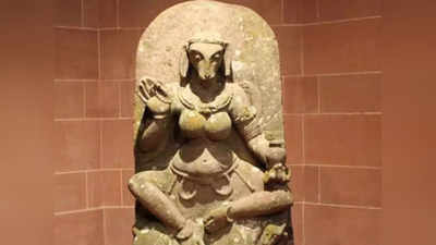 बुंदेलखंड के मंदिर से चोरी हुई देवी की प्राचीन मूर्ति ब्रिटेन के बगीचे में मिली, मकर संक्रांति पर लौटी भारत