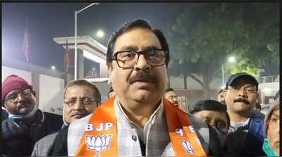 Uttar Pradesh Chunav: डैमेज कंट्रोल में जुटी BJP, डॉ. संजयन त्रिपाठी व राम अवतार सिंह राजपूत ने थामा भगवा झंडा