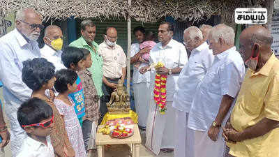 திருவள்ளூவர் தினம்; கருவூர் திருக்குறள் பேரவை மரியாதை!