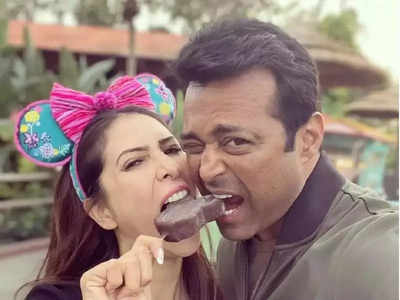 Kim Sharma और Leander Paes का आइसक्रीम वाला लव, वेकेशन की रोमांटिक तस्‍वीरें और वीडियोज वायरल