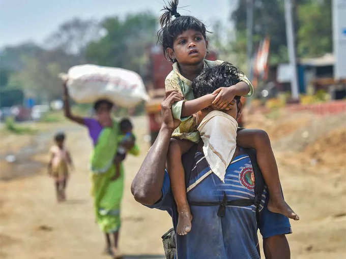 भारत में अमीरी के साथ-साथ गरीबी भी बढ़ी