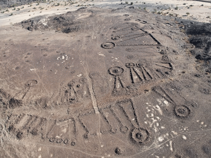 funerary avenue flanked by Bronze Age tombs