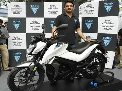 अगले हफ्ते एक नई देसी इलेक्ट्रिक बाइक Tork Kratos होगी लॉन्च, Revolt RV400 से टक्कर