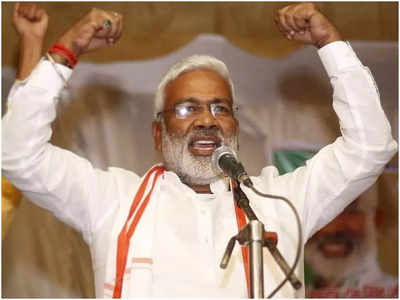 UP Assembly Election: स्वतंत्र देव सिंह के निशाने पर अखिलेश, कहा- हाथ में गन लेकर घूमने वाले किसान हितैषी बनने का ढोंग कर रहे