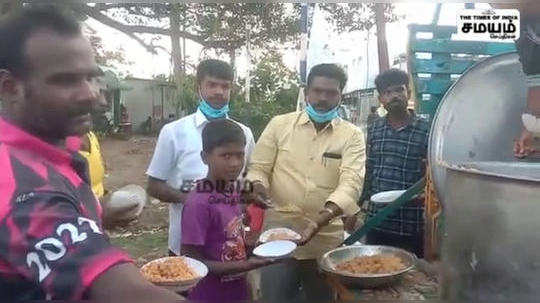 வள்ளலார் பிறந்த தினம்; ஆயிரம் பேருக்கு அன்னதானம்!