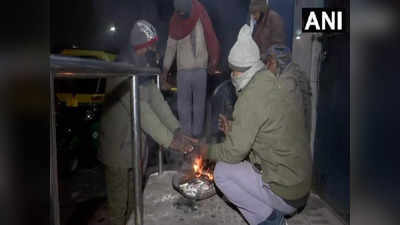 Delhi Weather Update: नहीं मिल रही ठंड से राहत, मौसम विभाग ने जताई वर्षा की संभावना