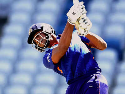 IND vs IRE U19 WC: रघुवंशी और हरनूर की तूफानी फिफ्टी, भारत ने बनाए 5 विकेट पर 307 रन