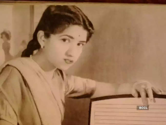 lata mangeshkar young