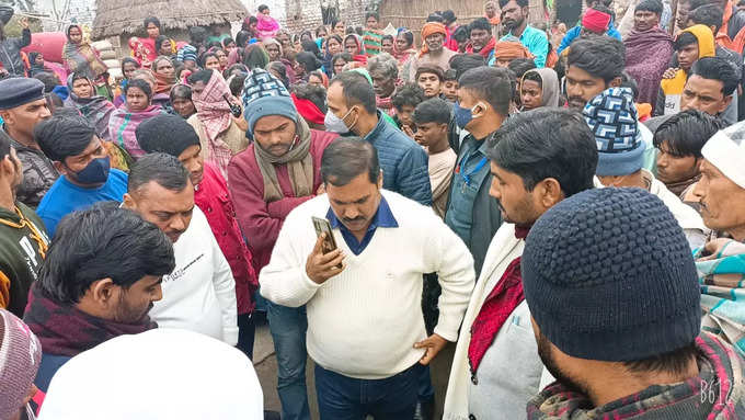 गोपालगंज मुखिया हत्याकांड: मंत्री पहुंचे पीड़ित परिवार से मिलने