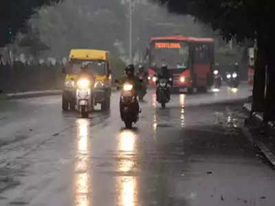 Delhi Weather News: बारिश से गिरा दिल्‍ली में तापमान, रिकॉर्ड किया गया इस मौसम का सबसे ठंडा दिन