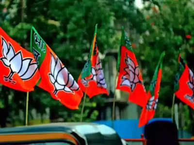 UP Election: देवरिया में दल-बदल का खेल, बसपा से चुनाव लड़े नेता मांग रहे हैं भाजपा का टिकट