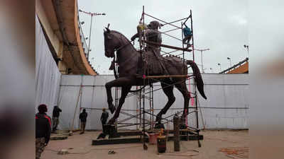 अखेर प्रतिक्षा संपली! छत्रपती शिवाजी महाराजांचा अश्वारूढ २५ फूट उंचीचा पुतळा शहरात दाखल