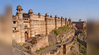 भारत की आन-बान-शान को देखने के लिए, इन विशाल किलों की जरूर करें सैर