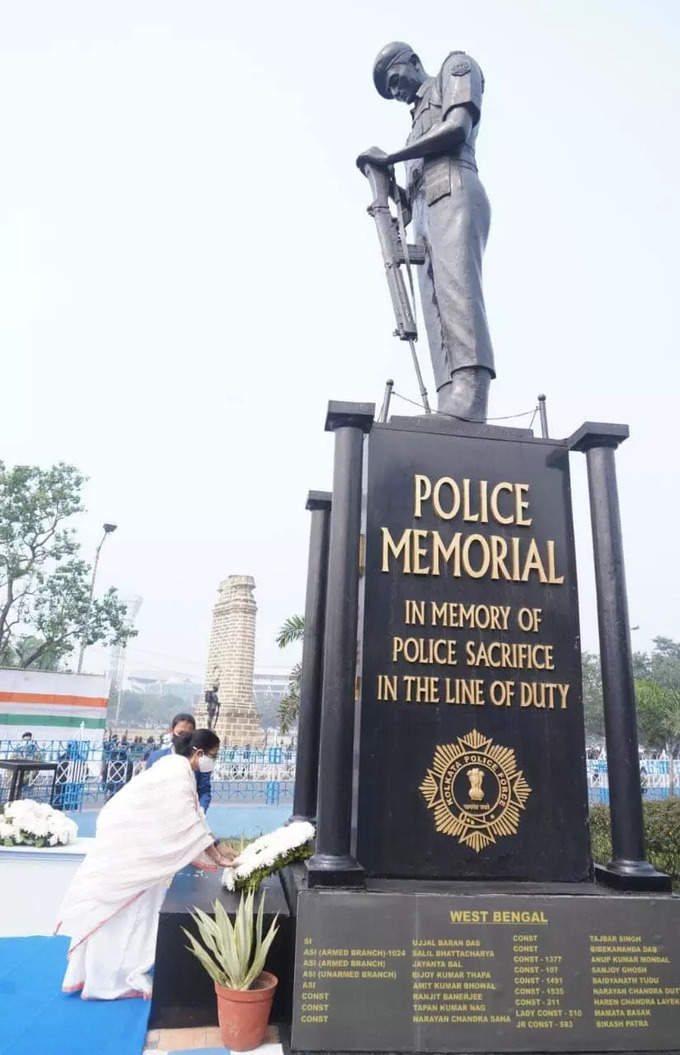 রেড রোডে প্রজাতন্ত্র দিবস উদযাপন, প্রদর্শিত নেতাজির ট্যাবলোও