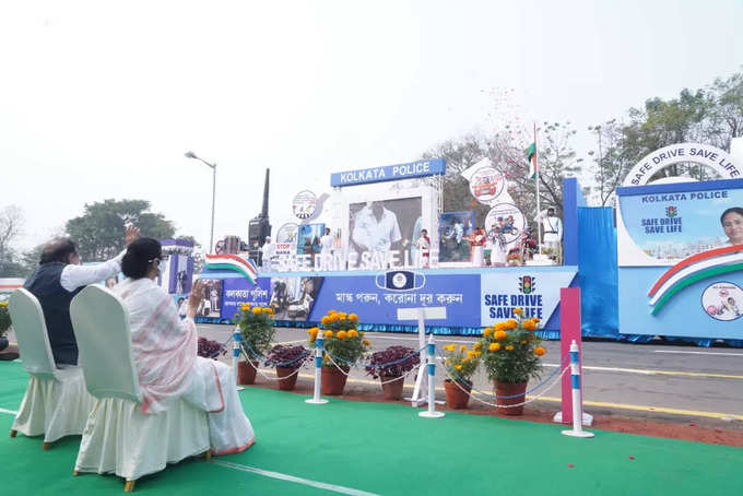 রেড রোডে প্রজাতন্ত্র দিবস উদযাপন, প্রদর্শিত নেতাজির ট্যাবলোও