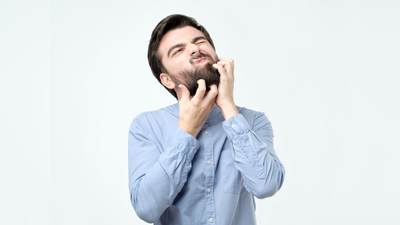 Dandruff In Beard Treatment: क्या आपको भी है दाढ़ी में डैंड्रफ की समस्या? राहत पाने के लिए इन 5 असरदार टिप्स को करें फॉलो