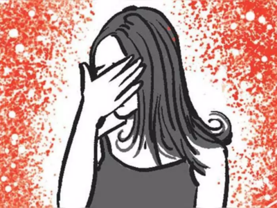 Sexual Harassment: दिल्ली में युवती का यौन शोषण कर सरेआम सड़क पर घुमाया, गिरफ्तार 9 लोगों में से 7 महिलाएं