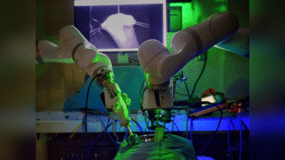 काय सांगता! मानवी हस्तक्षेपाशिवाय रोबोटनं केली यशस्वी शस्त्रक्रिया
