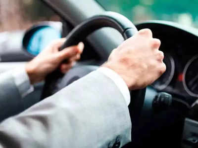 Driving Licence: गाडी चालवताना ड्रायव्हिंग लायसन्स विसरला? फोनमध्ये ‘हे’ अ‍ॅप असल्यास भरावे लागणार नाही चलान