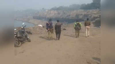 Dhanbad News : अवैध कोयला खनन के दौरान दर्दनाक हादसा, 10 लोगों के मौत की आशंका, रेस्क्यू ऑपरेशन जारी