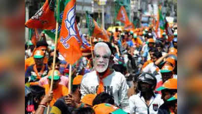 BJP Candidate List UP Election 2022: BJP ने 17 उम्‍मीदवारों की लिस्‍ट जारी की, मंत्री स्वाति सिंह का टिकट कटा, पति दया शंकर भी खाली हाथ