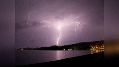 lightning Megaflash: अमेरिका में गिरी थी 767 किमी लंबी बिजली, टूटा दुनिया का रेकॉर्ड, अंतरिक्ष से यूं दिखा नजारा