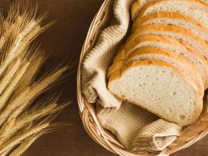 ब्रेड आणि ब्रेडपासून बनणारे पदार्थ