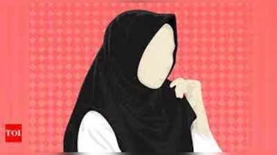 Hijab : ಕಾಲೇಜಿನಲ್ಲಿ ಹಿಜಾಬ್ ಬ್ಯಾನ್ : ಕರ್ನಾಟಕ ಹೈಕೋರ್ಟ್‌ನಲ್ಲಿ  ಫೆ. 8ಕ್ಕೆ  ವಿಚಾರಣೆ