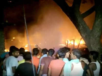 Vaishali News : मां-बाप...भाई-बहन को मौत के मुंह से खींच बहादुर बेटी आग में जल गई जिंदा, जांबाज बिटिया को सलाम