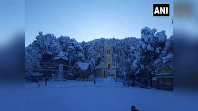 Snowfall in Shimla: ह‍िमाचल प्रदेश में रूई के फाहे की तरह आसमान से ग‍िरते बर्फ, देख‍िए खूबसूरत तस्‍वीरें