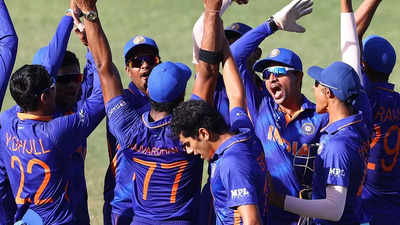 U-19 World Cup Final : भारताची पाचव्यांदा विश्वचषकाला गवसणी, राज बावा ठरला विजयाचा शिल्पकार