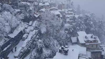 UP Uttarakhand Weather Update: यूपी में 8 और 9 फरवरी को हो सकती है बारिश, पहाड़ों पर तेज गिरेगी बर्फ