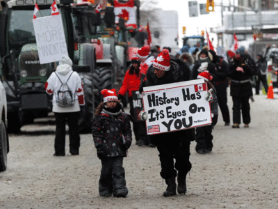 Ottawa Trucker Protest: कनाडा में 20 हजार ट्रकों के प्रदर्शन से घबराए मेयर, आपातकाल लागू, अमेरिका पर बरसे