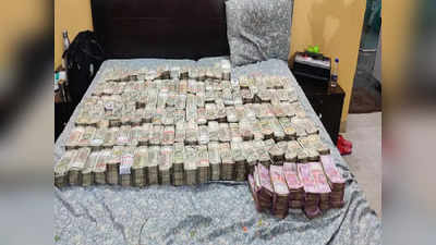 Noida News: नोएडा पुलिस की छापेमारी में बड़ी रिकवरी, किराएदार के यहां से मिले 3 करोड़ 70 लाख कैश