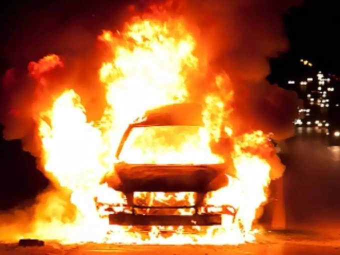 Car on Fire TOI (1)