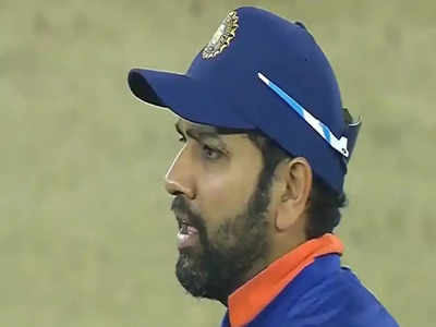 IND vs WI: मैच के दौरान ही साथी खिलाड़ी को डांटने लगे रोहित शर्मा, कहा- चल उधर भाग